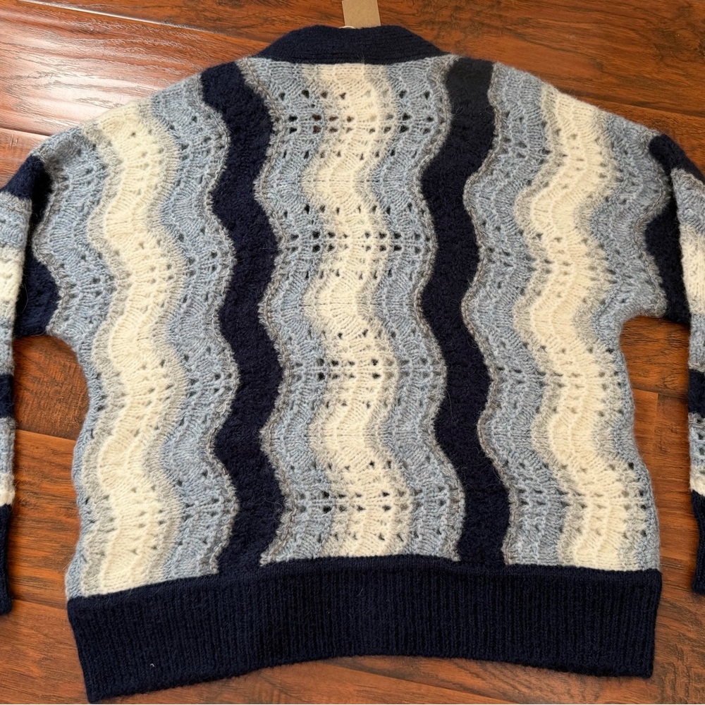 Faherty Blue, Navy & Cream Wave Knit Cardigan - Picture 2 of 3